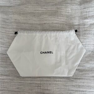 Chanel dust bag / cosmetic pouch / storage bag
